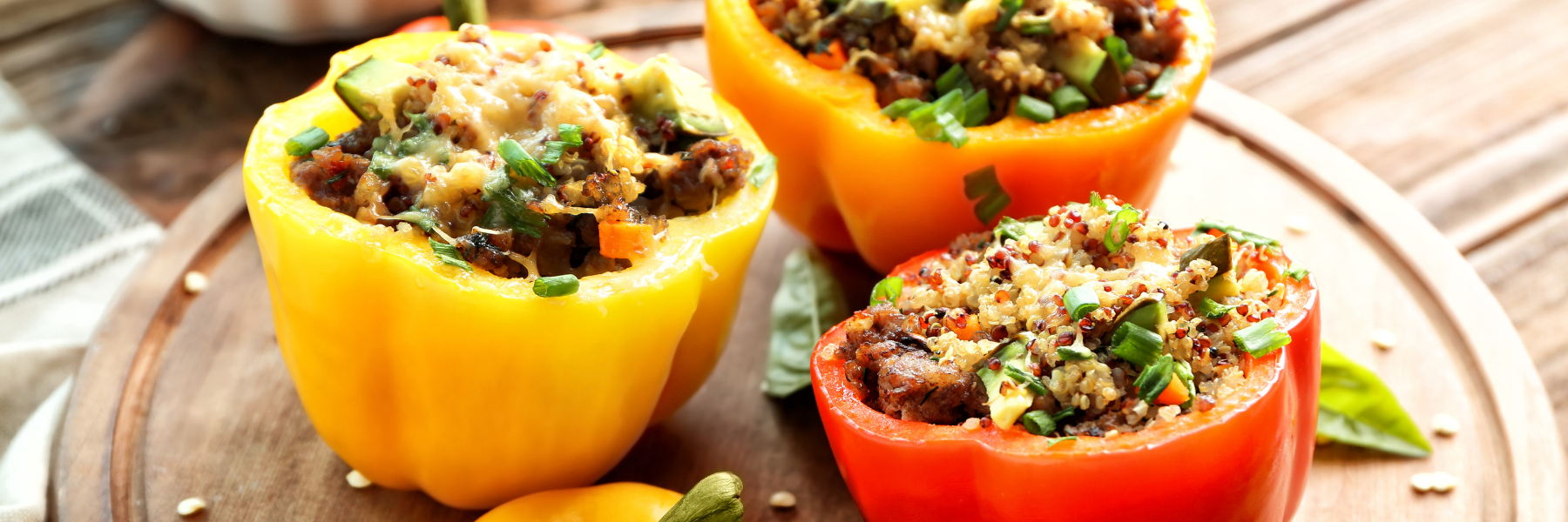 https://www.pilzbrut.de/bilder/news/94/gefuellte-paprika-pilze-quinoa-feta_preview.png