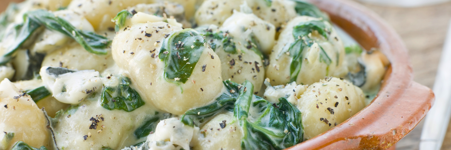 https://www.pilzbrut.de/bilder/news/97/gnocchi-pilz-spinat-pfanne_preview.png
